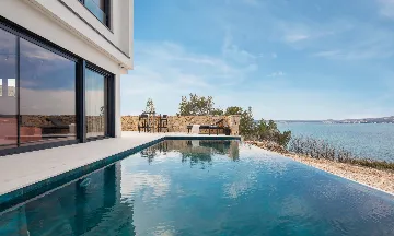 Contemporary Family Villa with Pool, Novigrad