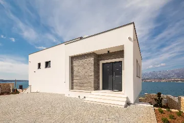 Contemporary Family Villa with Pool, Novigrad