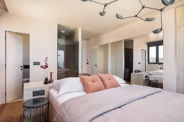 Contemporary Family Villa with Pool, Novigrad