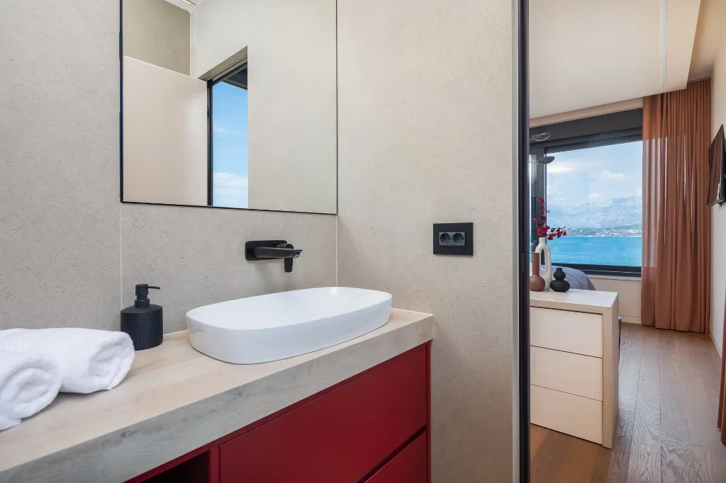 Contemporary Family Villa with Pool, Novigrad