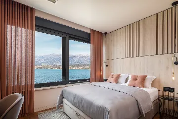 Contemporary Family Villa with Pool, Novigrad