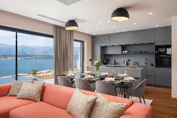 Contemporary Family Villa with Pool, Novigrad