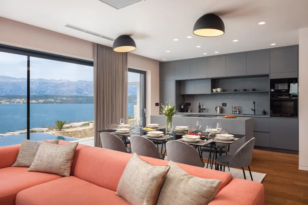 Contemporary Family Villa with Pool, Novigrad