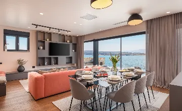 Contemporary Family Villa with Pool, Novigrad