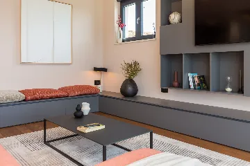 Contemporary Family Villa with Pool, Novigrad