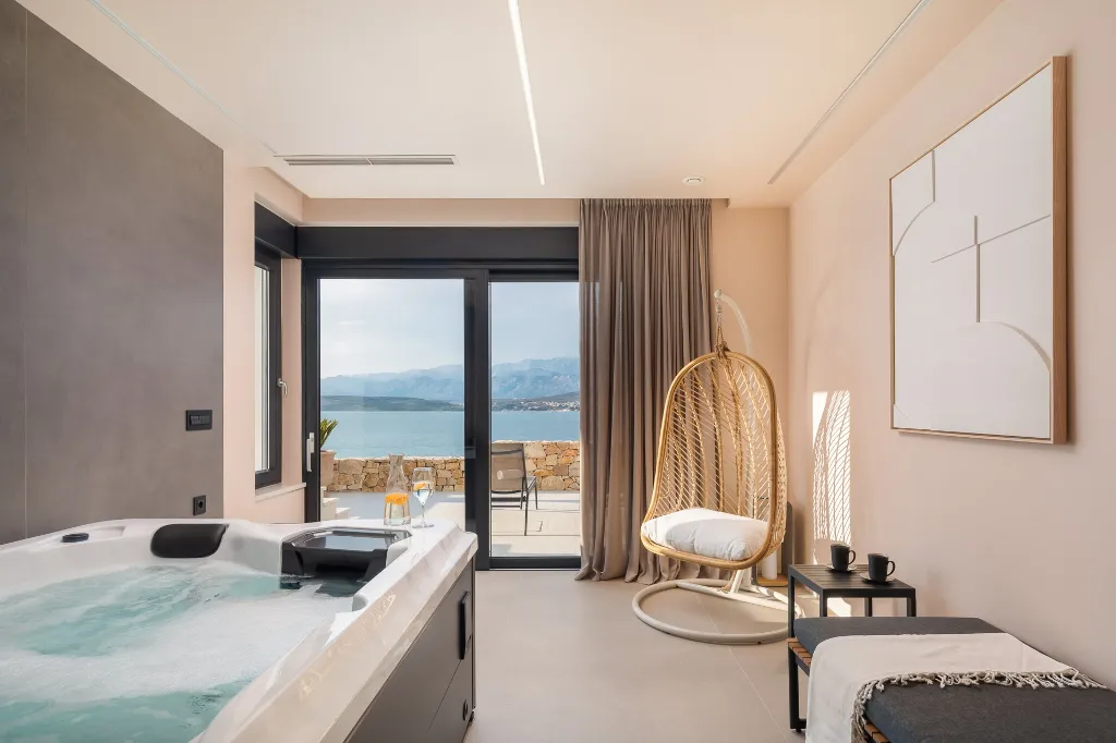 Contemporary Family Villa with Pool, Novigrad