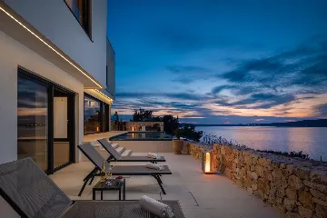 Contemporary Family Villa with Pool, Novigrad