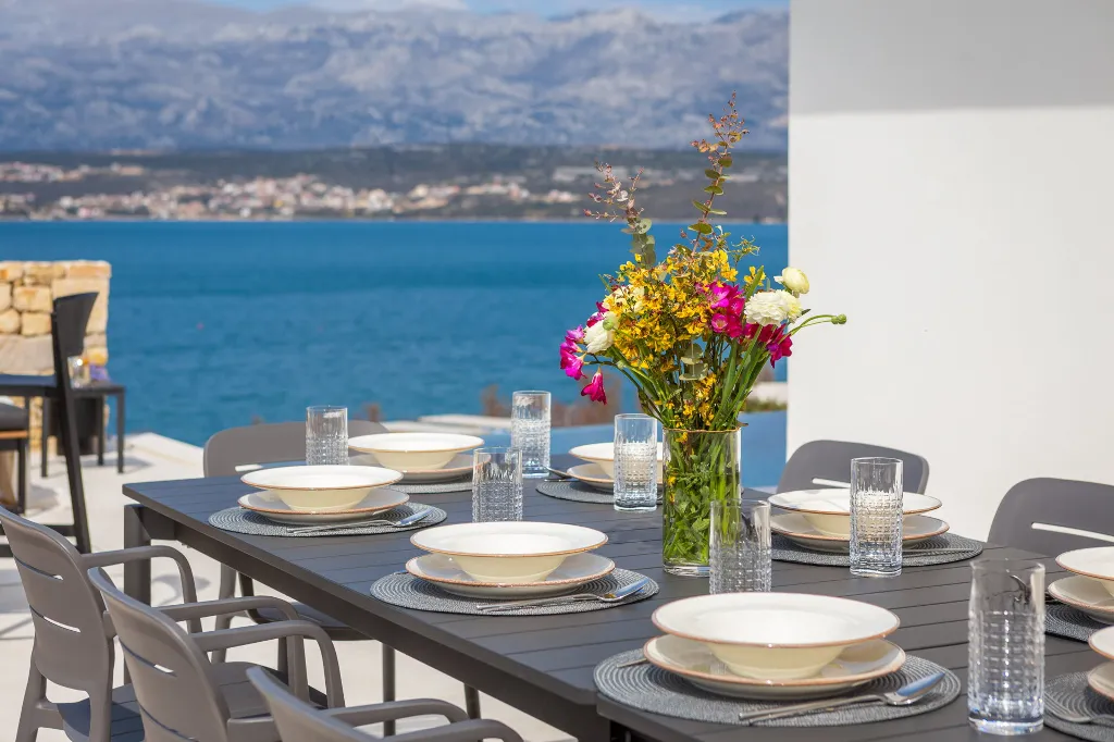 Contemporary Family Villa with Pool, Novigrad