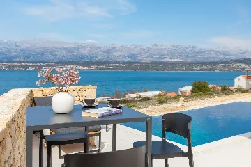 Contemporary Family Villa with Pool, Novigrad