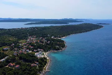 Contemporary Seaside Villa With Pool Ugljan