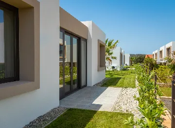 Beachfront Villa with Pool in Tkon