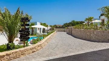 Beachfront Villa with Pool in Tkon