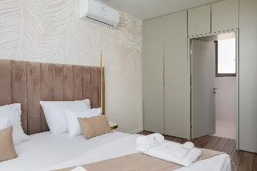 Modern Seaside Villa with Pool, Tkon