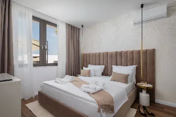 Beachfront Villa with Private Pool in Tkon