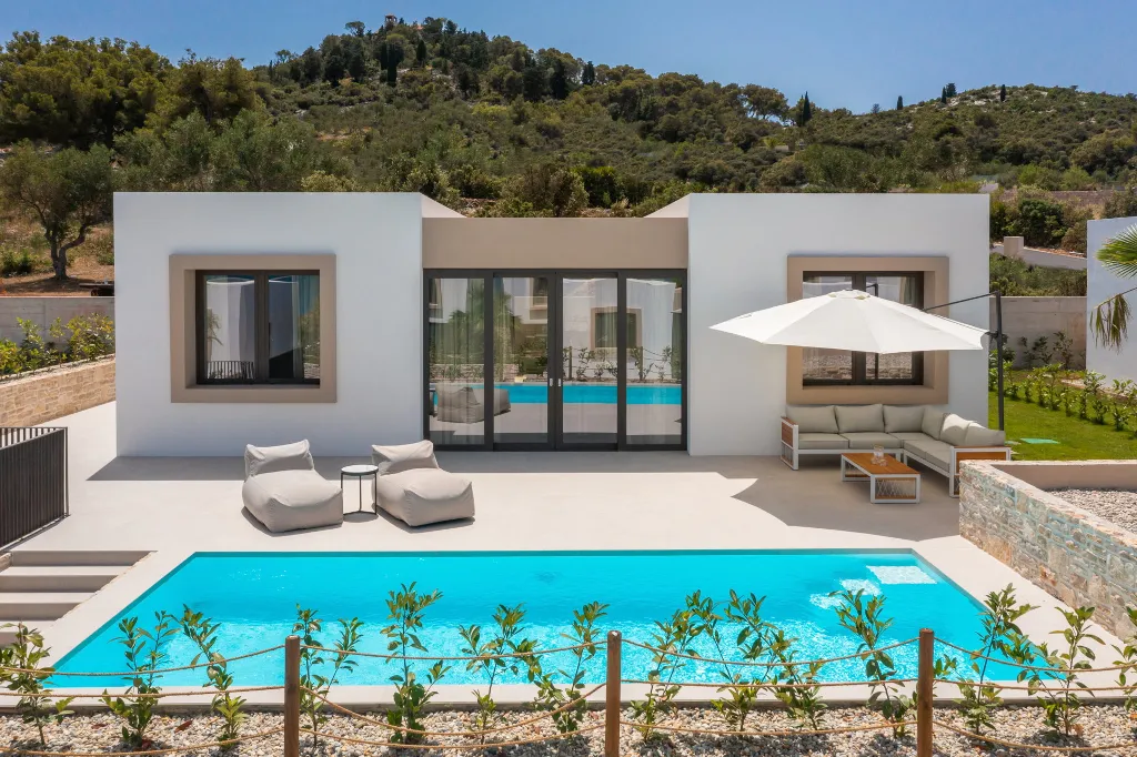 Beachfront Villa with Private Pool in Tkon