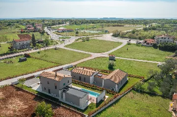 Modern Villa with Pool in Bale