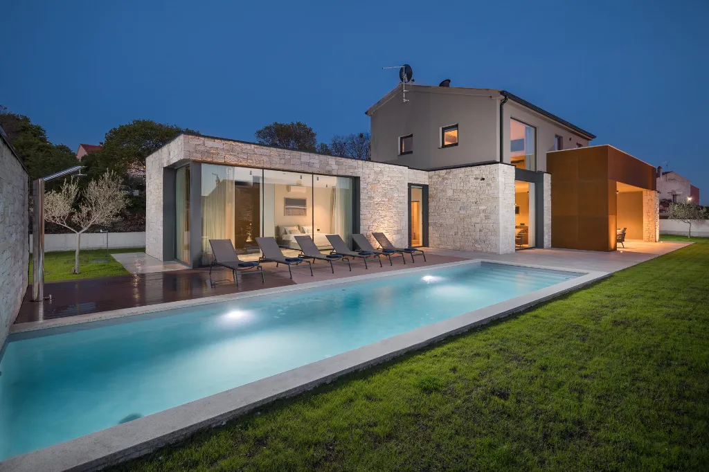 Modern Villa with Pool in Bale