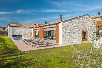 Modern Villa with Pool in Bale