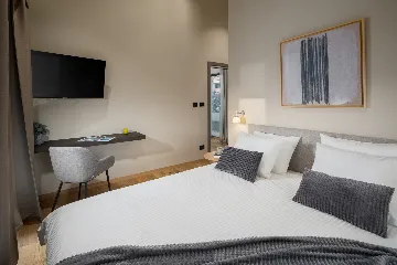 Modern Villa with Pool in Bale