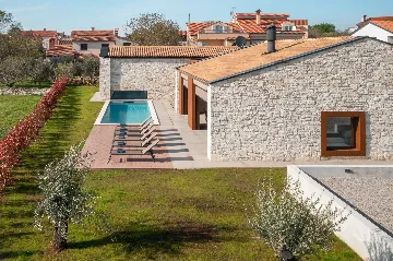 Modern Villa with Pool in Bale