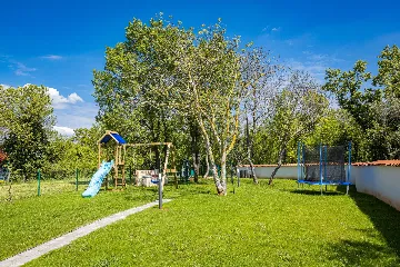 Family Villa with Heated Pool in Krnica