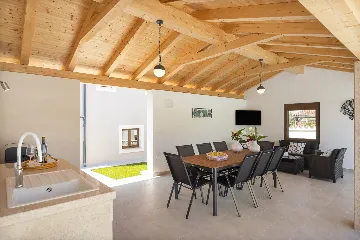 Family Villa with Heated Pool in Krnica