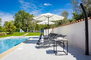 Family Villa with Heated Pool in Krnica