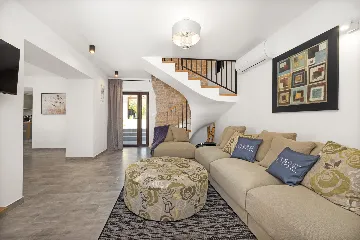 Family Villa with Heated Pool in Krnica