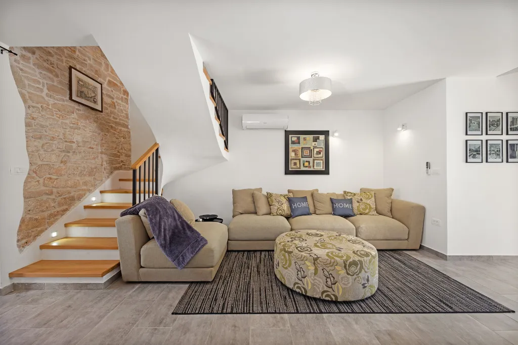 Family Villa with Heated Pool in Krnica