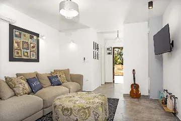 Family Villa with Heated Pool in Krnica