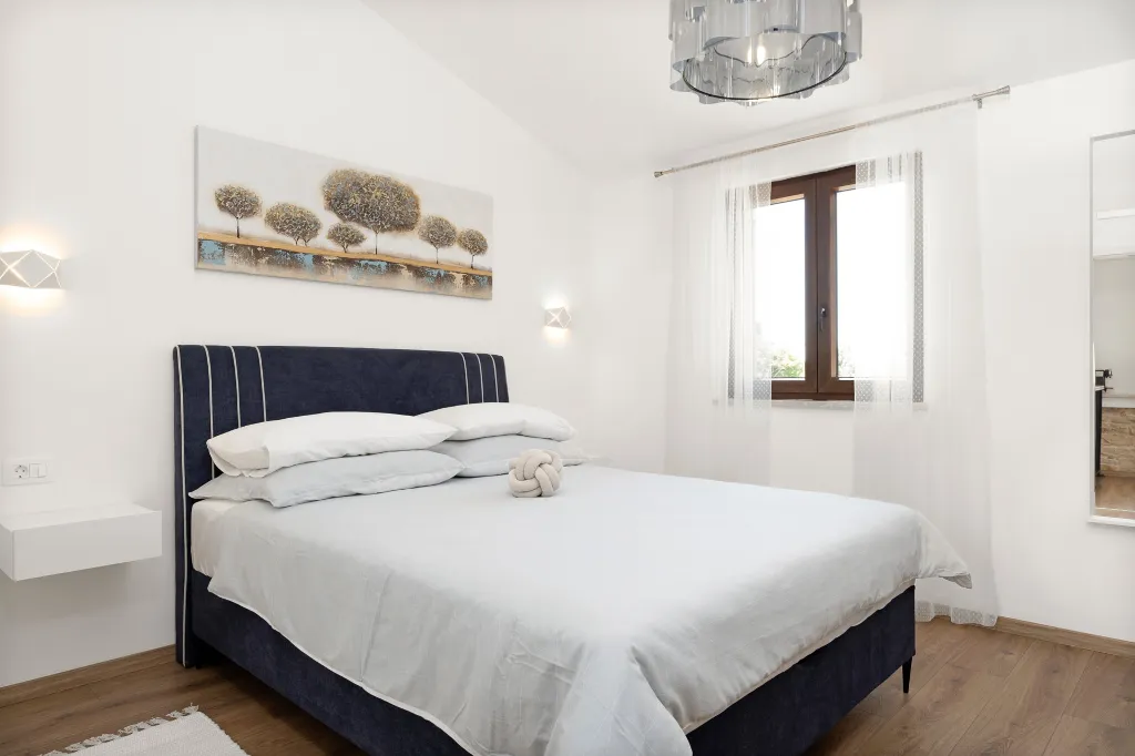 Family Villa with Heated Pool in Krnica