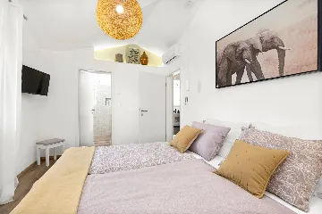 Family Villa with Heated Pool in Krnica