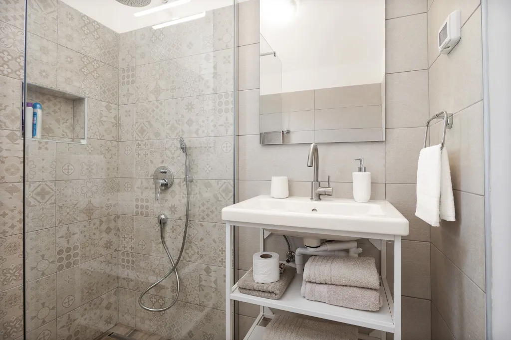 Family Villa with Heated Pool in Krnica