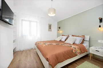 Family Villa with Heated Pool in Krnica