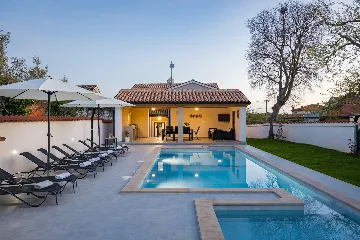 Family Villa with Heated Pool in Krnica