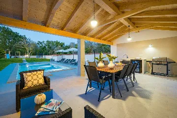 Family Villa with Heated Pool in Krnica