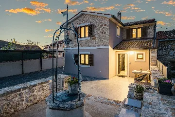 Family Villa with Heated Pool in Krnica