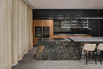 Spacious Villa Retreat with Pools in Mimice