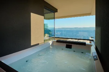 Spacious Villa Retreat with Pools in Mimice