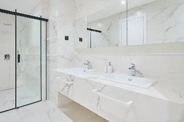 Spacious Villa Retreat with Pools in Mimice