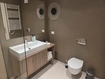 Seaside Retreat Villa with Infinity Pool in Primošten