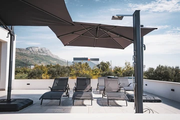 Contemporary Villa with Pool and Sea Views, Kaštel Stari