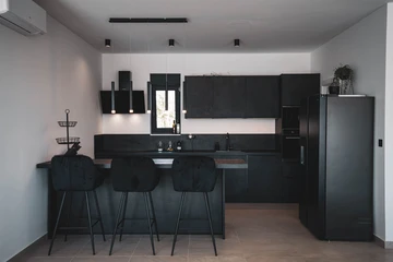 Contemporary Villa with Pool and Sea Views, Kaštel Stari