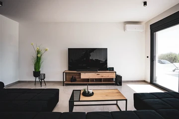 Contemporary Villa with Pool and Sea Views, Kaštel Stari