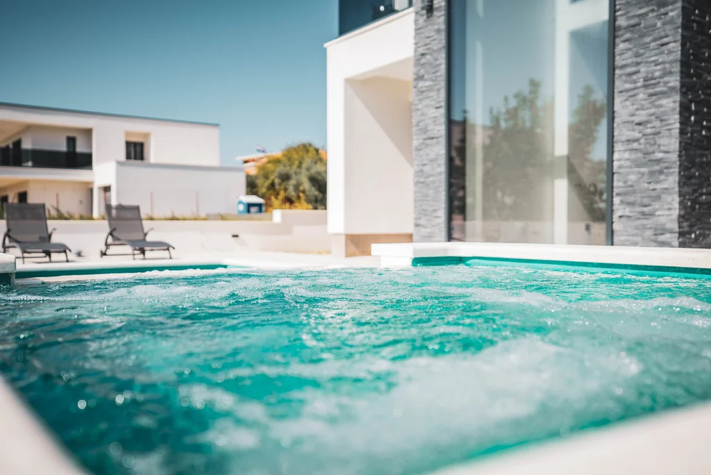 Contemporary Villa with Pool and Sea Views, Kaštel Stari