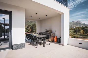 Contemporary Villa with Pool and Sea Views, Kaštel Stari