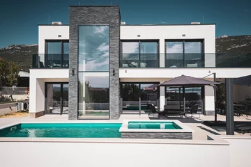 Contemporary Villa with Pool and Sea Views, Kaštel Stari