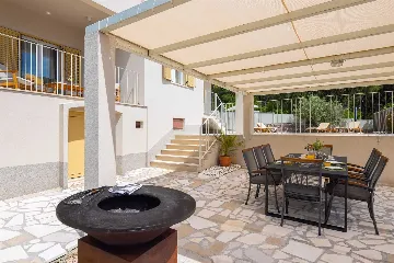 Modern Poolside Villa Retreat in Baška Voda