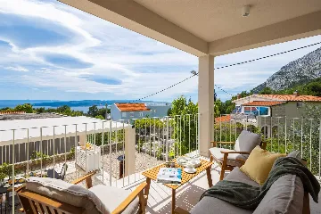 Modern Poolside Villa Retreat in Baška Voda