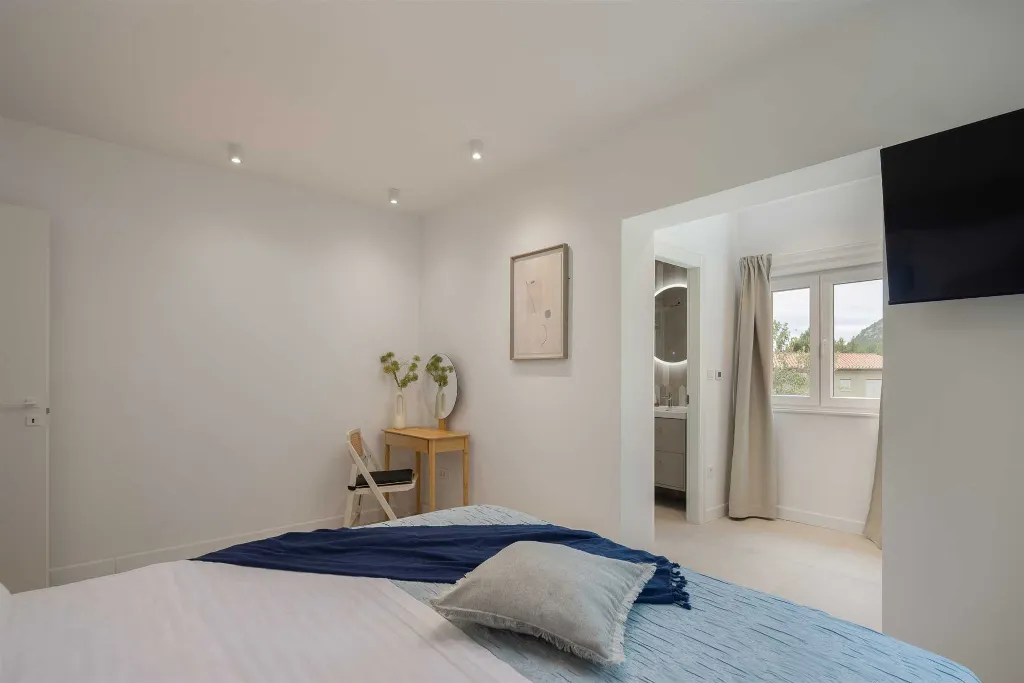 Modern Poolside Villa Retreat in Baška Voda